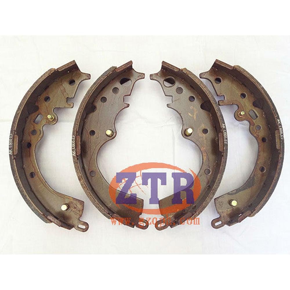 ZTR Auto Parts Brake Shoes Use for Hilux Vigo 4X2 OEM 04495-0K010 044950K010